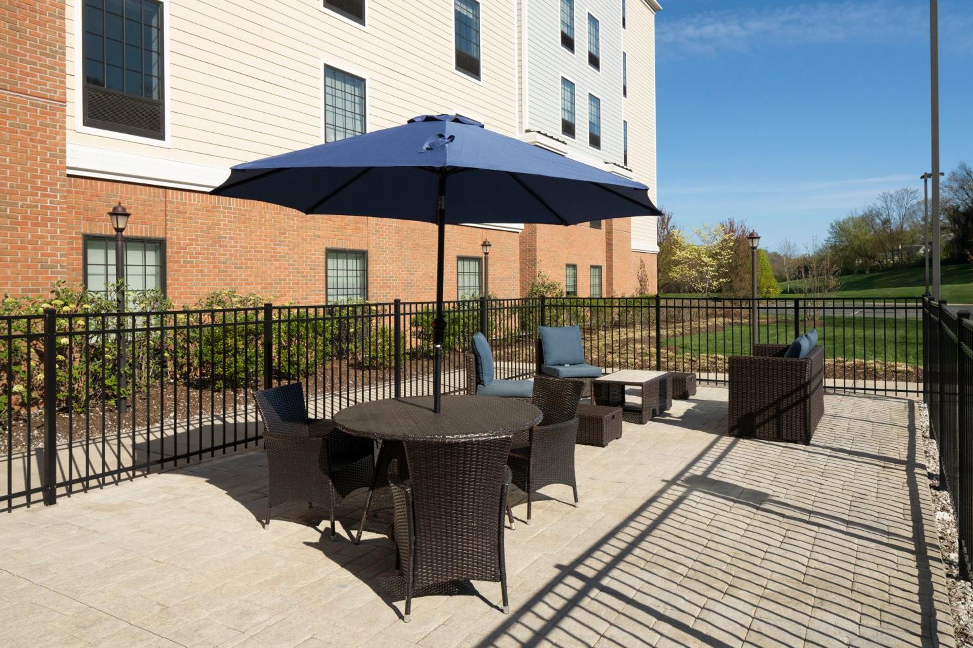 Hampton Inn & Suites Yonkers - Westchester Εξωτερικό φωτογραφία